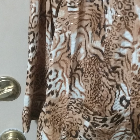 Cheetah Print Textured Jacket Plus - Picture 4 of 12